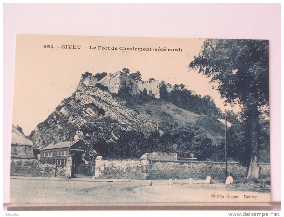 (08) - GIVET - LE FORT DE CHARLEMONT (COTE NORD) - ETAT NEUF - Givet