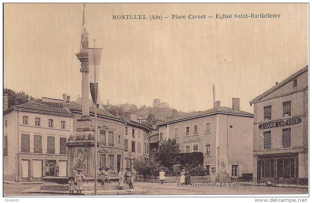 MONTLUEL - Place  Carnot - Eglise  Saint-Barthélémy - Montluel