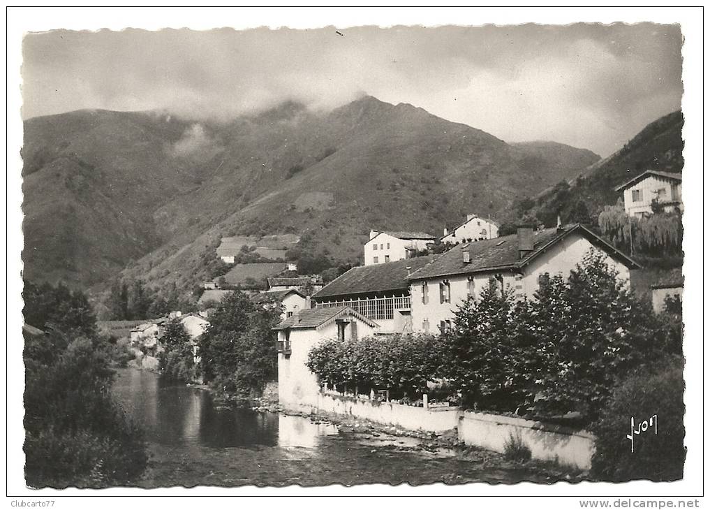 Saint-Etienne-de-Baigorry   (64) : L´usine En Bord De Rivière En  1950 PHOTO VERITABLE. - Saint Etienne De Baigorry