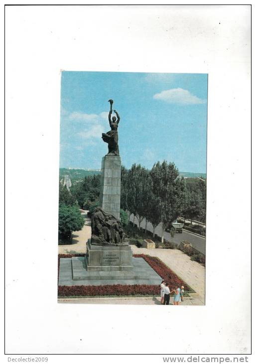 ZS17174 Monument To Heroes Membres Of Komsomol Kisinev  Not   Used Good Shape - Moldavie