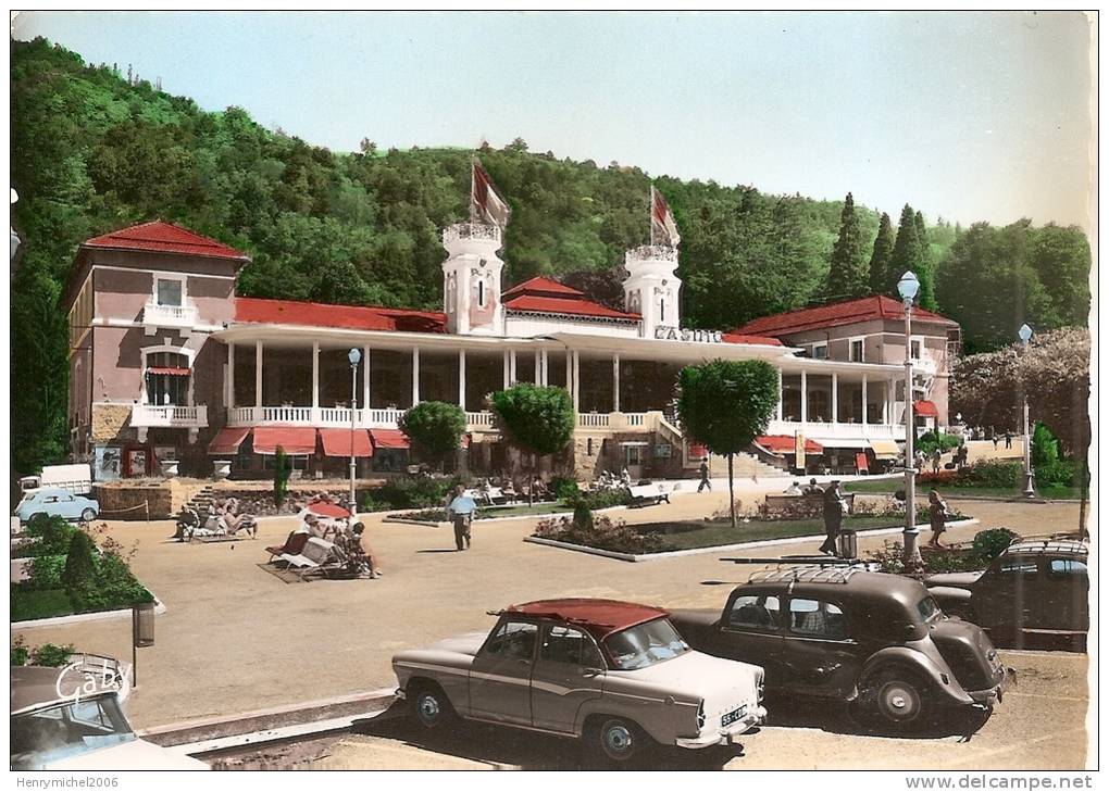 Ariège - Ax Les Thermes , Voiture Automobile Devant Le Casino - Ax Les Thermes