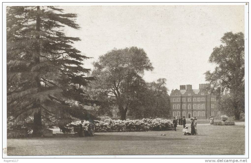 Kew Gardens & Palace - Surrey