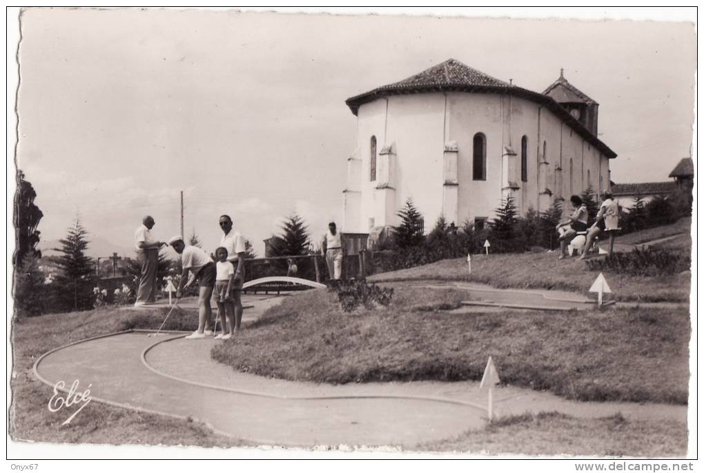 Bidart, Basses Pyrénées - Le Golf Miniature Et L\´église - Bidart