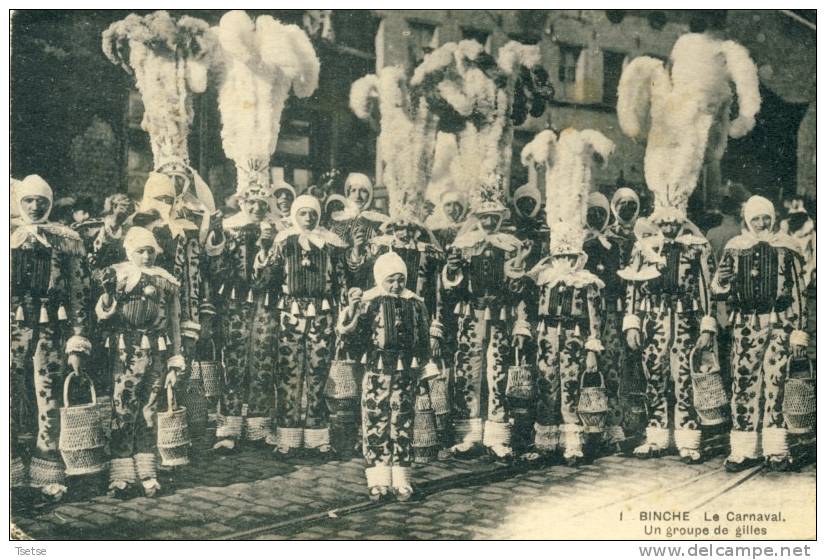 Binche - Le Carnaval - Un Groupe De Gilles -1923 ( Voir Verso ) - Binche