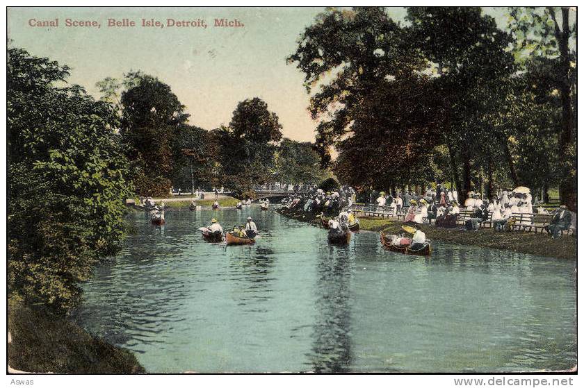 CANAL SCENE WITH CANOES, BELLES ISLE, DETROIT, MICHGAN, USA ~ ANIMATED - Detroit