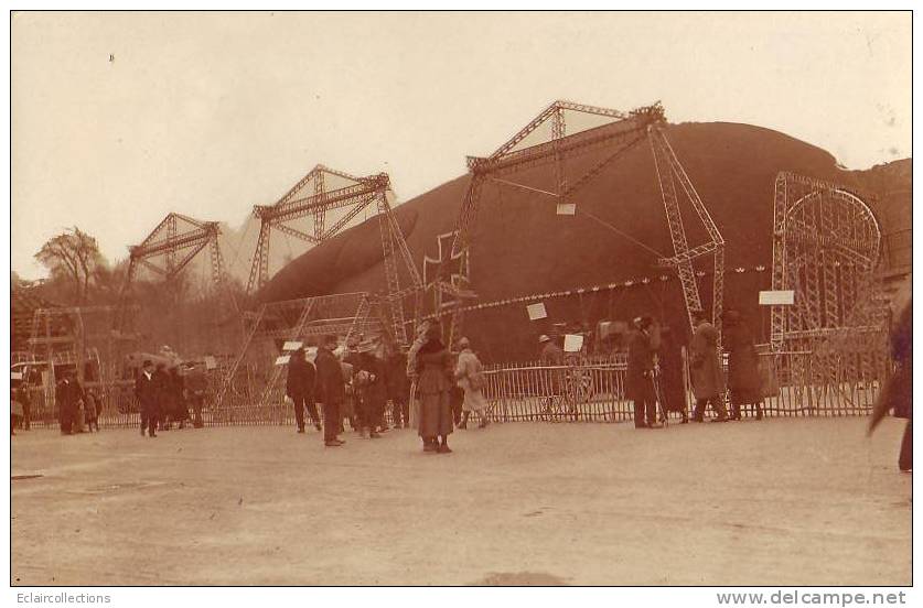 Aviation..Aérostation..D Irigeables..Zeppelins...c Arte  Photo  Non écrit Et Non Voyagée - Zeppeline