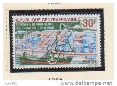 Centrafricaine YT 102 * : Raffinerie - Petrolio