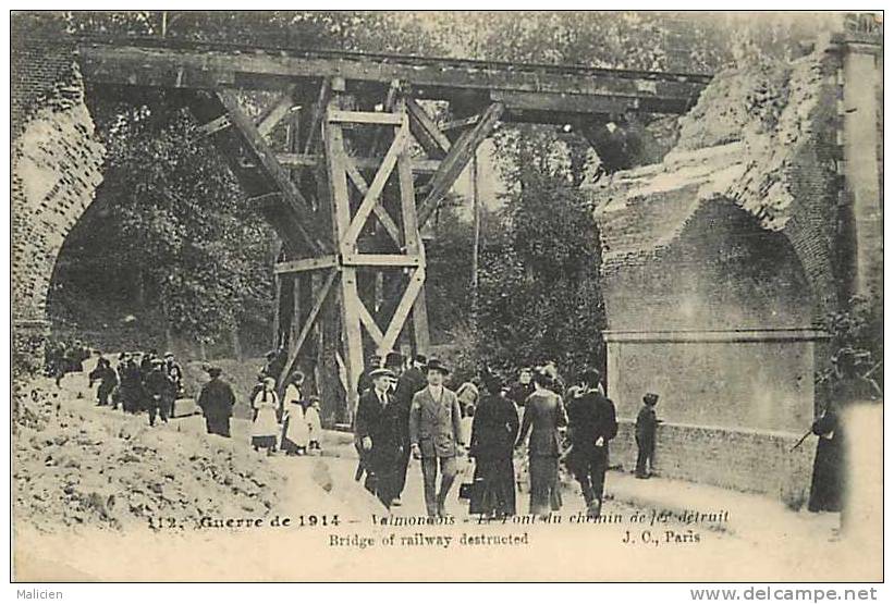 Val D Oise - Ref 513- Valmondois - Guerre 1914-18- Le Pont Du Chemin De Fer Detruit - Carte Bon Etat - - Valmondois