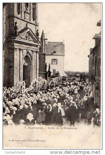 56 PLUVIGNER -7- Sortie De La Procession - Pluvigner