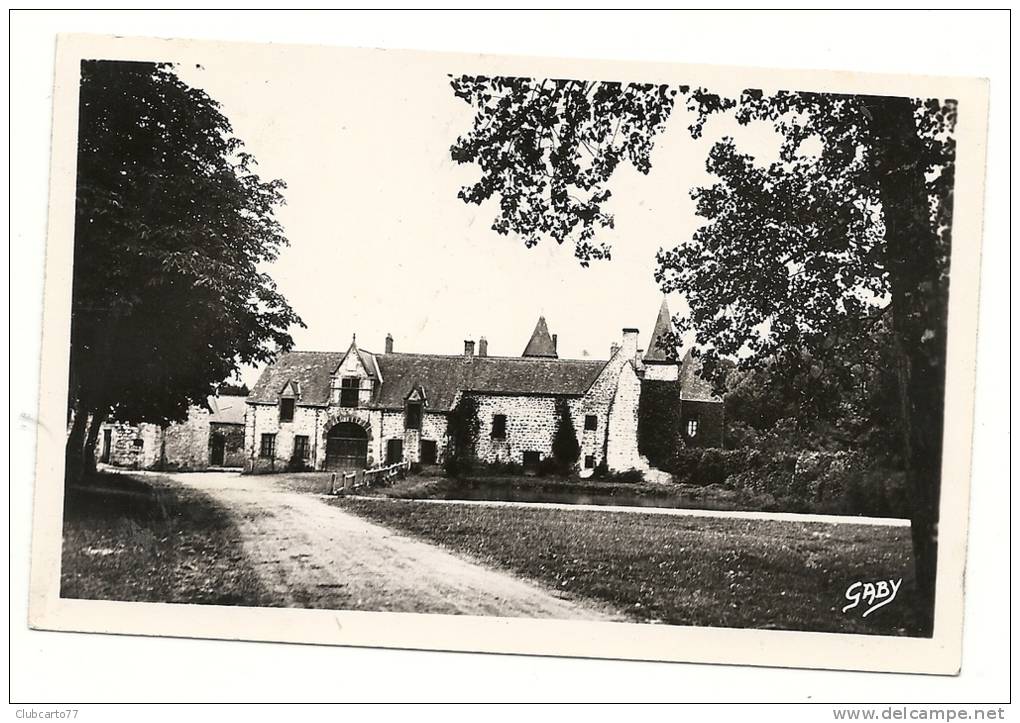 Derval (44) : Le Château De La Haye   En 1954. - Derval