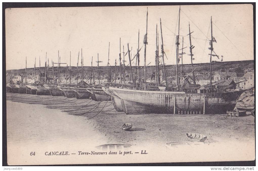 CANCALE Terre Neuviers Dans Le Port - Cancale