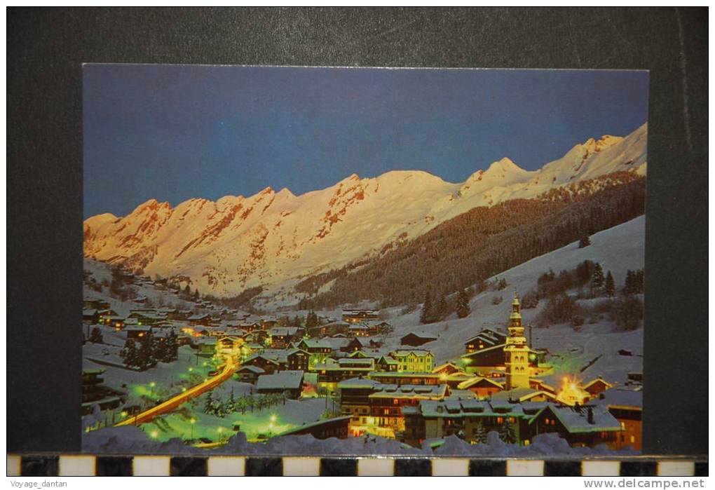 LA CLUSAZ LA NUIT DANS LA STATION - La Clusaz