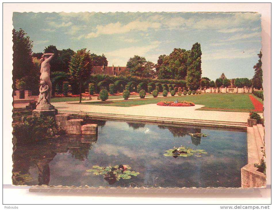 (18) - BOURGES - LE JARDIN - 1956 - Bourges