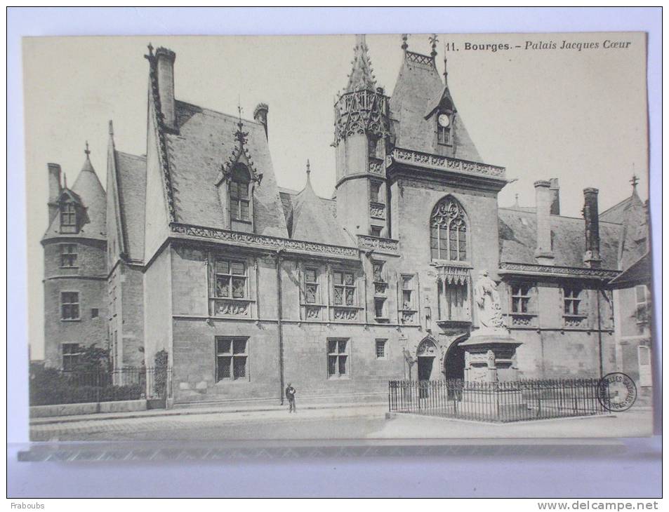 (18) - BOURGES - PALAIS JACQUES COEUR - ANIMEE - ETAT NEUF - Bourges