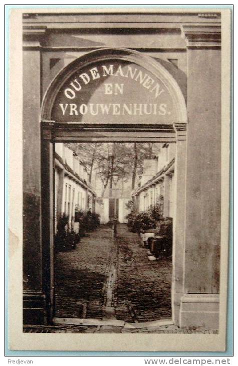 Culemborg - Oudemannen En Vrouwenhuis  1932 - Culemborg