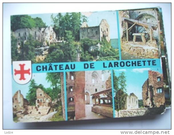 Luxemburg Luxembourg Larochette Chateau With Blue - Larochette