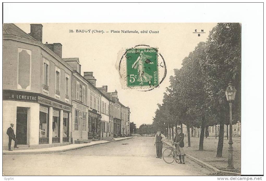 - BAUGY - PLACE NATIONALE COTE OUEST  Cpa 1913 - Baugy