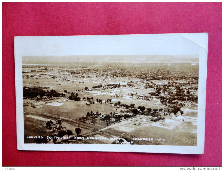 Real Photo- By Moen --- Birds Eye Lacrosse Wi From Grandads Bluff  1938 Cancel  ---  --ref 389 - Sonstige & Ohne Zuordnung