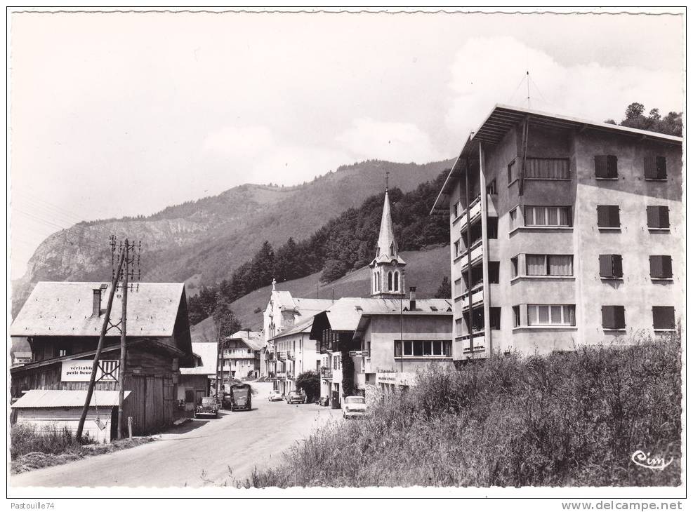 ST-JEAN-d´AULPS  (Hte-Savoie)  -  105  -  Entrée  Du  Village - Saint-Jean-d'Aulps