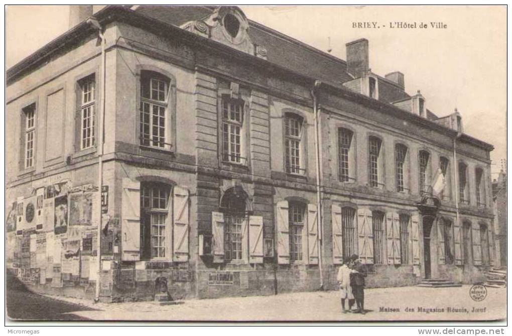 BRIEY - L'Hôtel De Ville - Briey