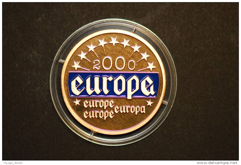 MEDAILLE EUROPA 2000 SOUS CAPSULE NEUF + CERTIFICAT D'AUTHENTICITE - Autres & Non Classés