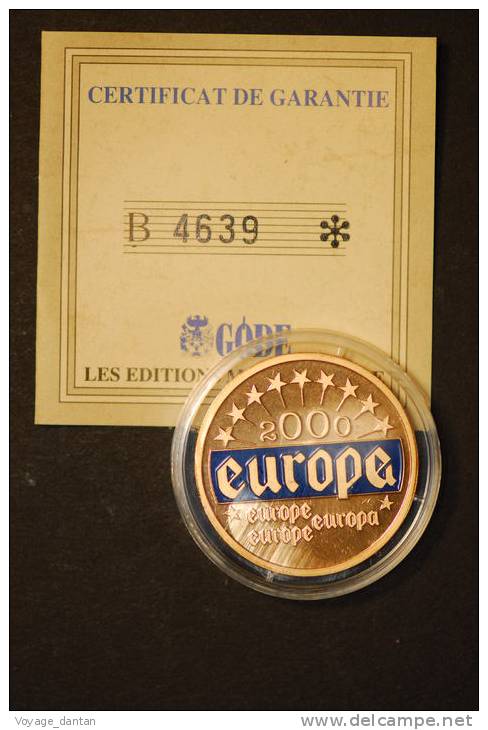 MEDAILLE EUROPA 2000 SOUS CAPSULE NEUF + CERTIFICAT D'AUTHENTICITE - Autres & Non Classés