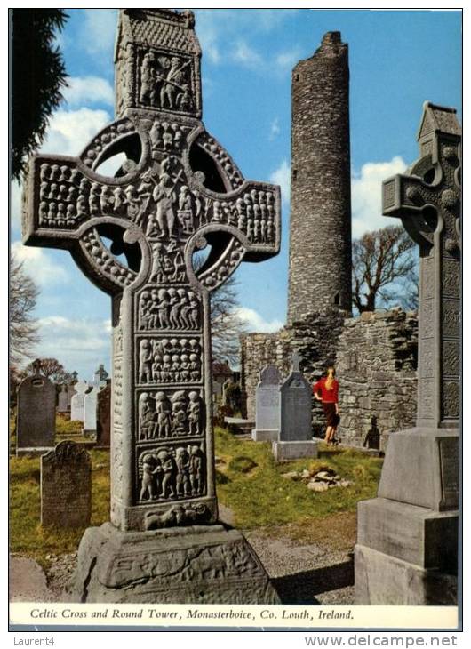 (260) Celtic Cross & Round Tower - Monuments
