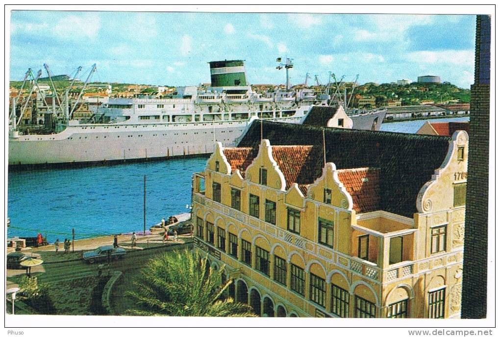 CUR-27      CURACAO : Willemstad - Grace Line SANTA  Through Narrow Entrance Harbor - Antigua & Barbuda