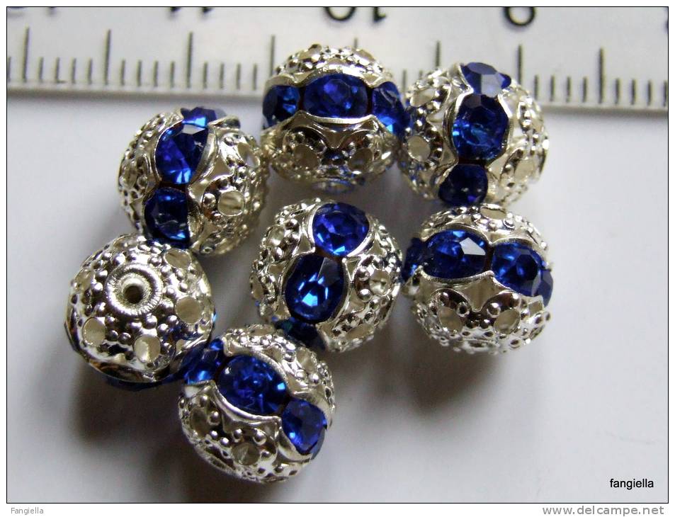 Lot De 2 Perles Boules Ciselées - Strass En Véritable Cristal Swarovski - Sapphire 8mm - Perle