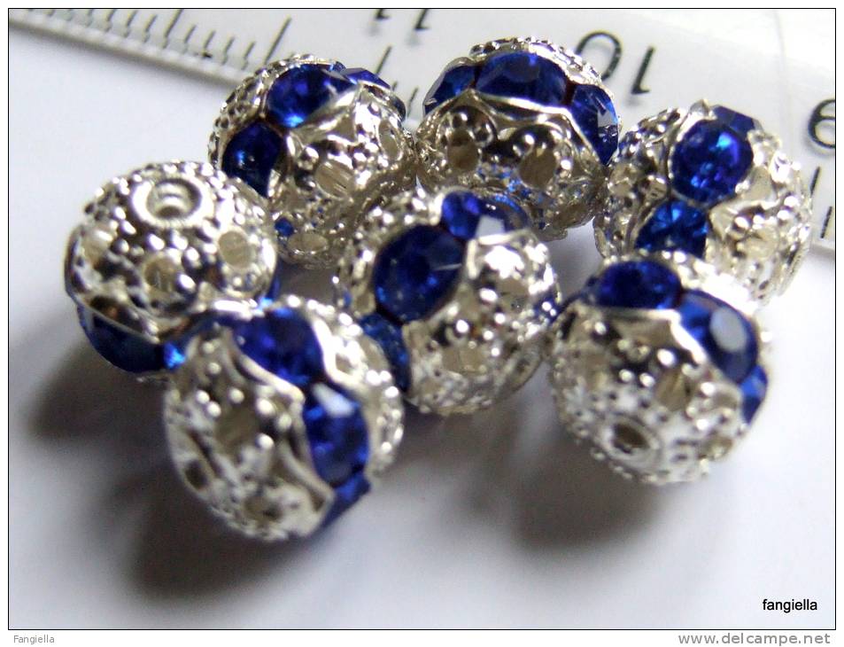 Lot De 2 Perles Boules Ciselées - Strass En Véritable Cristal Swarovski - Sapphire 8mm - Perles