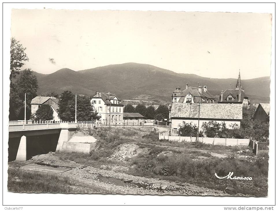 Cernay (68) : Le Pont Sur La Thur Et Rue Du Bourg En 1950 (animée) PHOTO VERITABLE. - Cernay