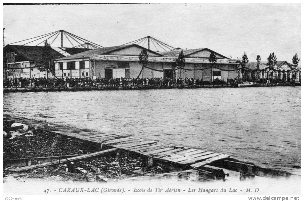 CAZAUX LAC ECOLE DE TIR AERIEN LES HANGARS Monoplan Biplan (carte Provenant D'un Carnet) - ....-1914: Vorläufer