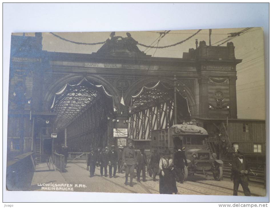 LUDWIGSHAFEN  :  Carte  PHOTO  RHEINBRÜCKE  -  Belle Animation  - Ludwigshafen