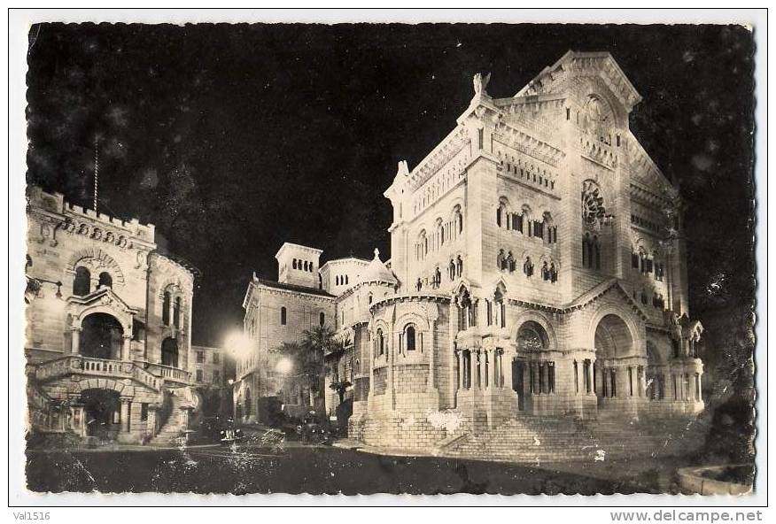 CPSM - MONACO - Illuminations De Le Cathédrale Et Du Palais De Justice - Kathedrale Notre-Dame-Immaculée