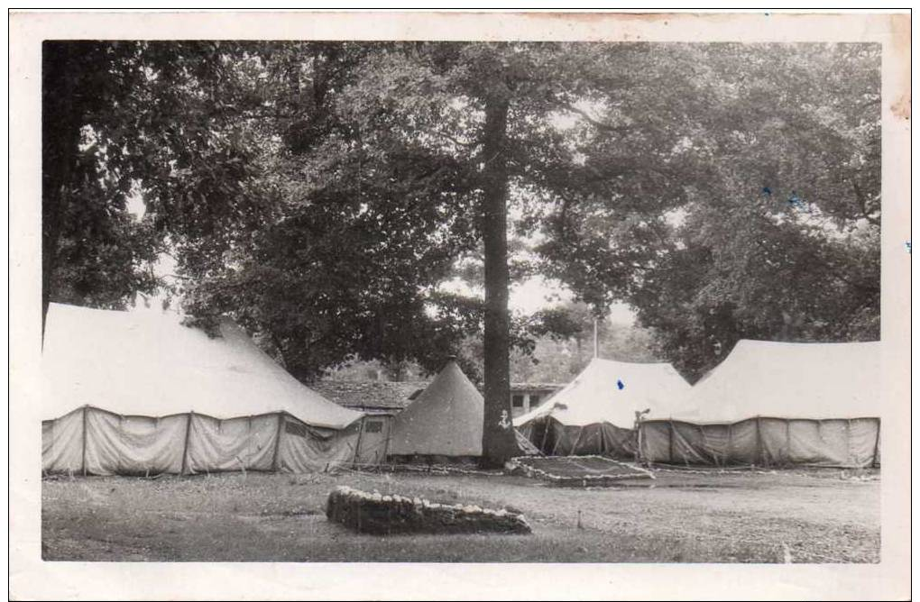 Cpsm (genre Carte Carte Photo) Situee A Maisons Laffite 78 Un Campement En 1948 - Maisons-Laffitte