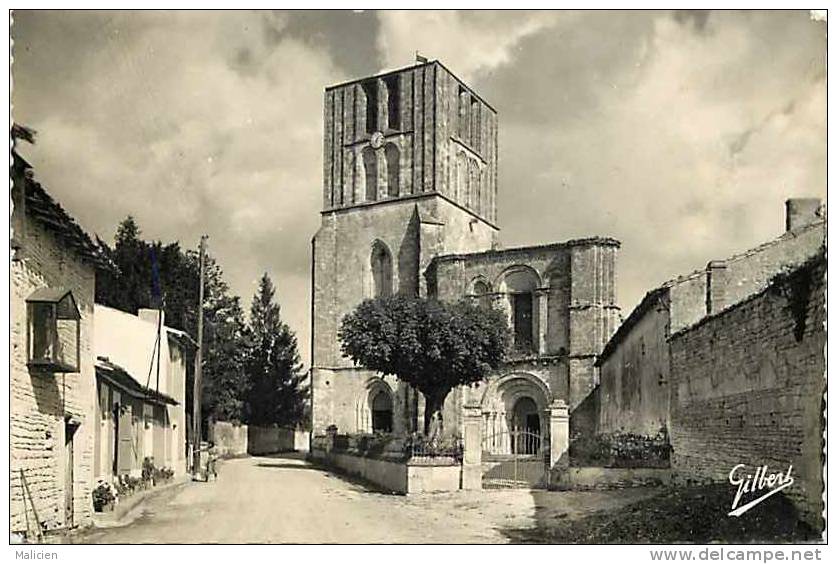 Charente Maritime -ref E11- Beauvais Sur  Matha - L Eglise  - Carte Bon Etat - - Autres & Non Classés