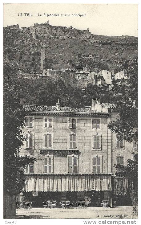 Ardèche- Le Teil -Le Pigeonnier Et Rue Principale. - Le Teil