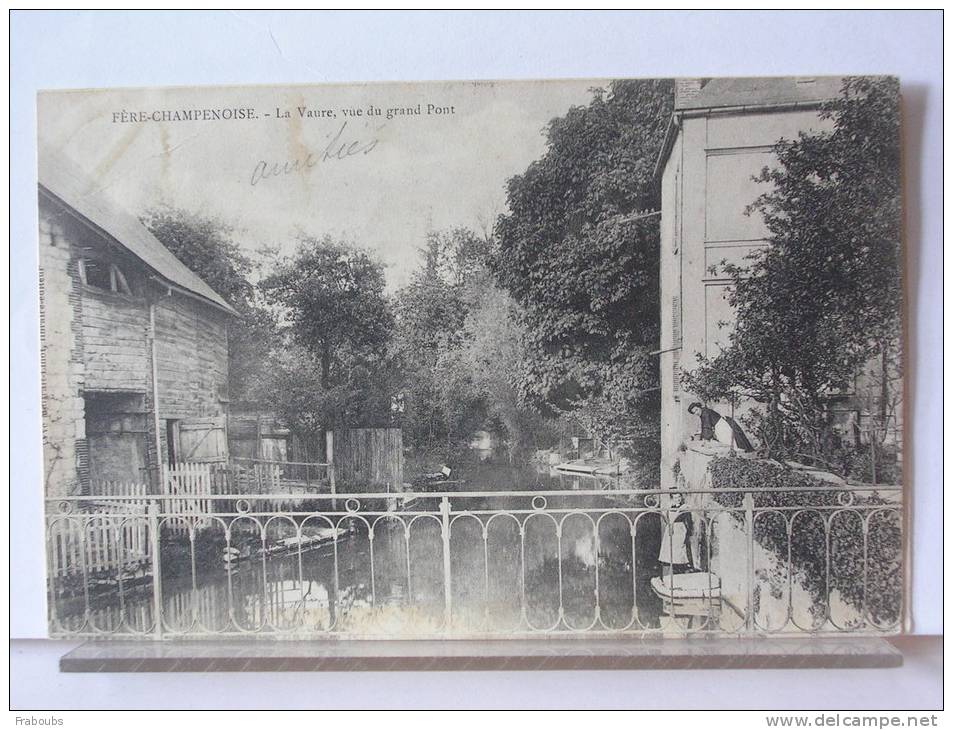 (51) - FERE CHAMPENOISE - LA VAURE VUE DU GRAND PONT - ANIMEE - 1904 - Fère-Champenoise