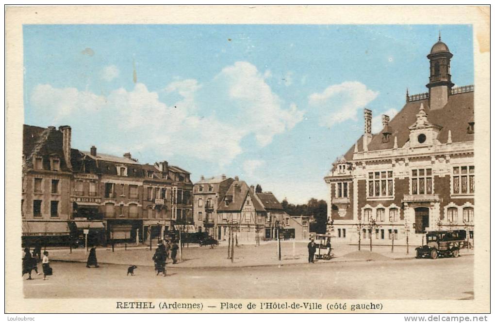 08 RETHEL PLACE DE L'HOTEL DE VILLE COTE GAUCHE - Rethel