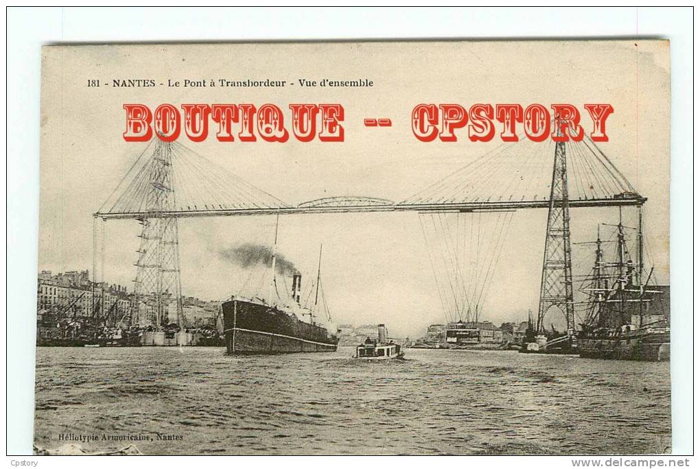 REMORQUEUR Et PAQUEBOT Sous Le Pont Transbordeur De Nantes - Navire Bateau - Boat And Bridge - Dos Scané - Tugboats