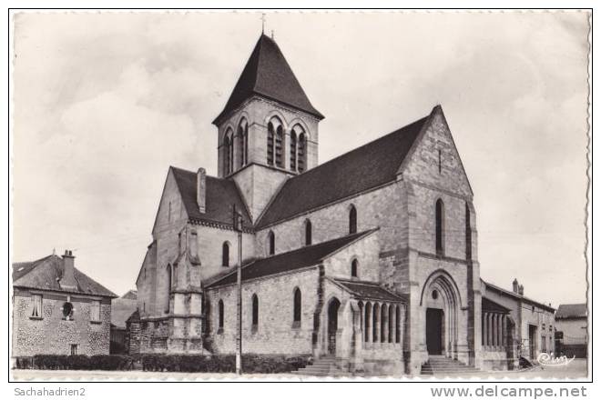 51. Cpsm. Pf. BETHENY. L'Eglise. 1 - Bétheny