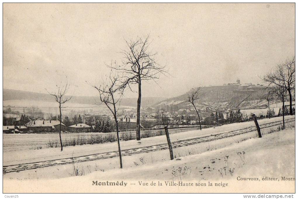 55 MONTMEDY - Vue De La Ville Haute Sous La Neige - Montmedy