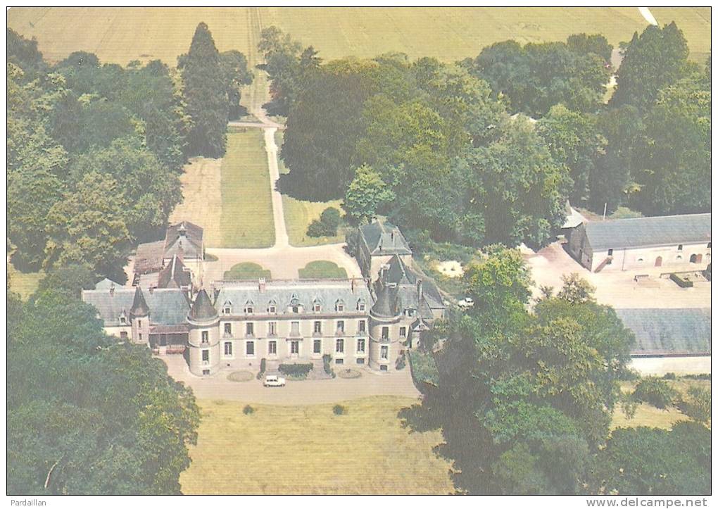 37.  ENVIRONS DE METTRAY.  VUE AERIENNE. LE PLESSIS. - Mettray