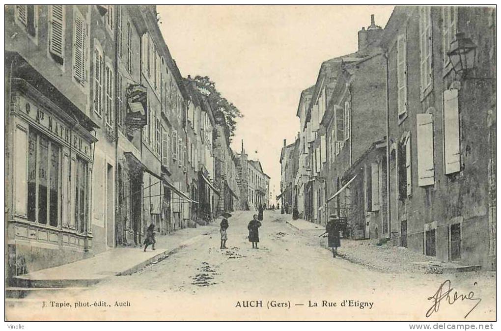 Gers  : Réf : A -12-1952 : Auch   La Rue D'Etigny - Auch