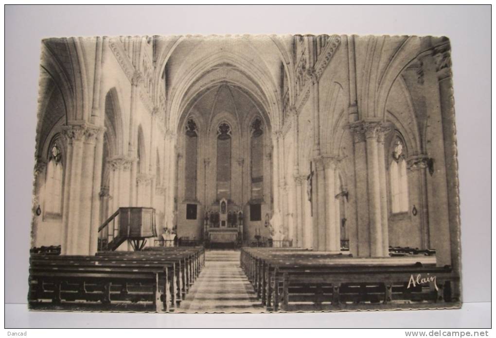 RIBECOURT - INTERIEUR DE L´EGLISE - Ribecourt Dreslincourt