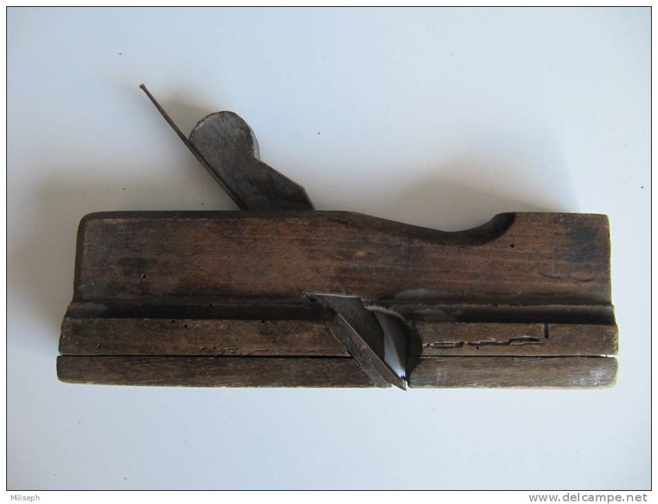 Ancien RABOT à FORME -  Bouvet - Mouchette - Ancien Outil De Menuisier, ébéniste    (J1701) - Ancient Tools