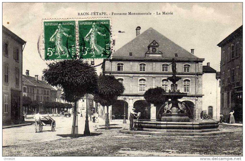 DPT 88 RAON L'ETAPE Fontaine Monumentale La Mairie - Raon L'Etape