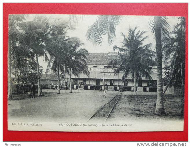 COTONOU . DAHOMEY . GARE DU CHEMIN DE FER . Voir TIMBRE COLONIES A.O.F CACHET - Dahome