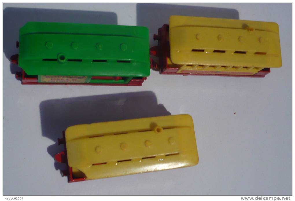 CORGY  :   Lot De 3 Wagons  Made In Britain - Corgi Toys