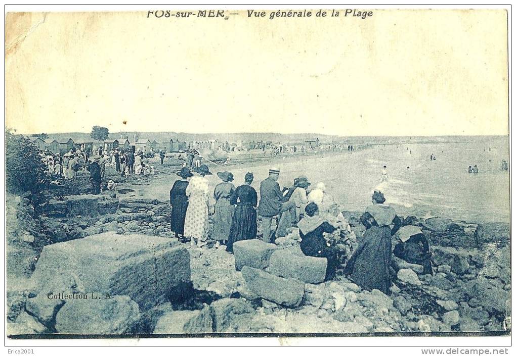 Fos-sur-Mer. Les Habitants Endimanchés  Devant La Plage De Fos. - Autres & Non Classés